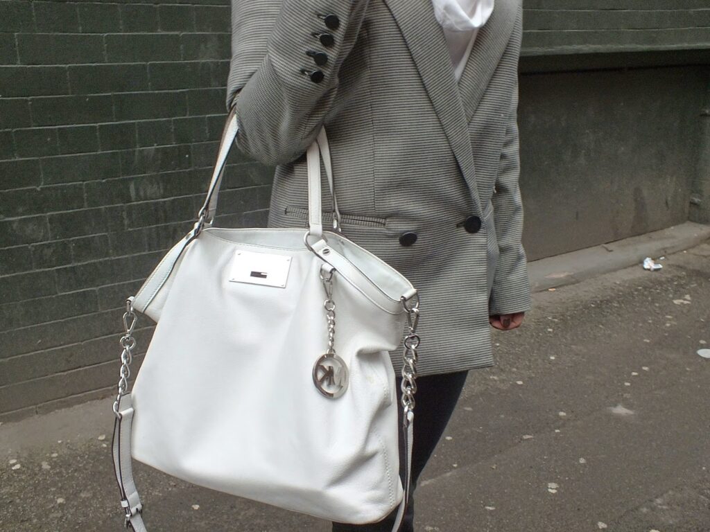 Michael kors white handbag Michael kors white handbag