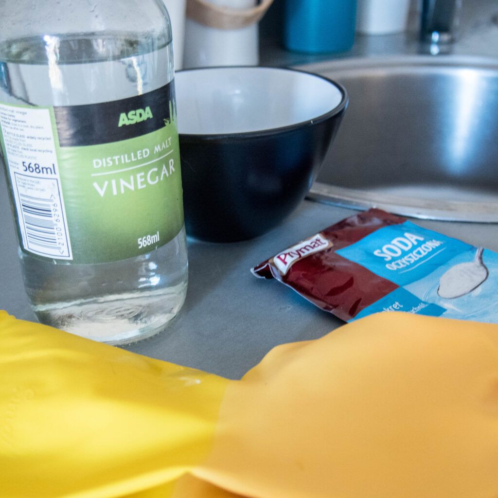 baking soda and vinegar home hacks