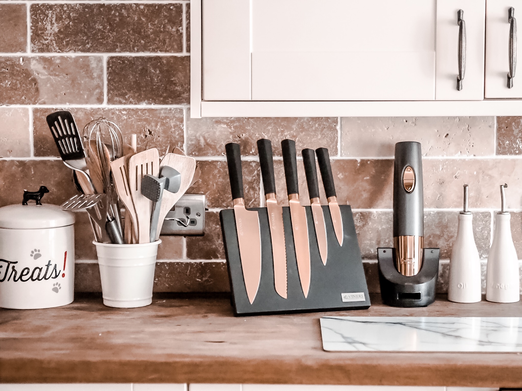 gold knife set