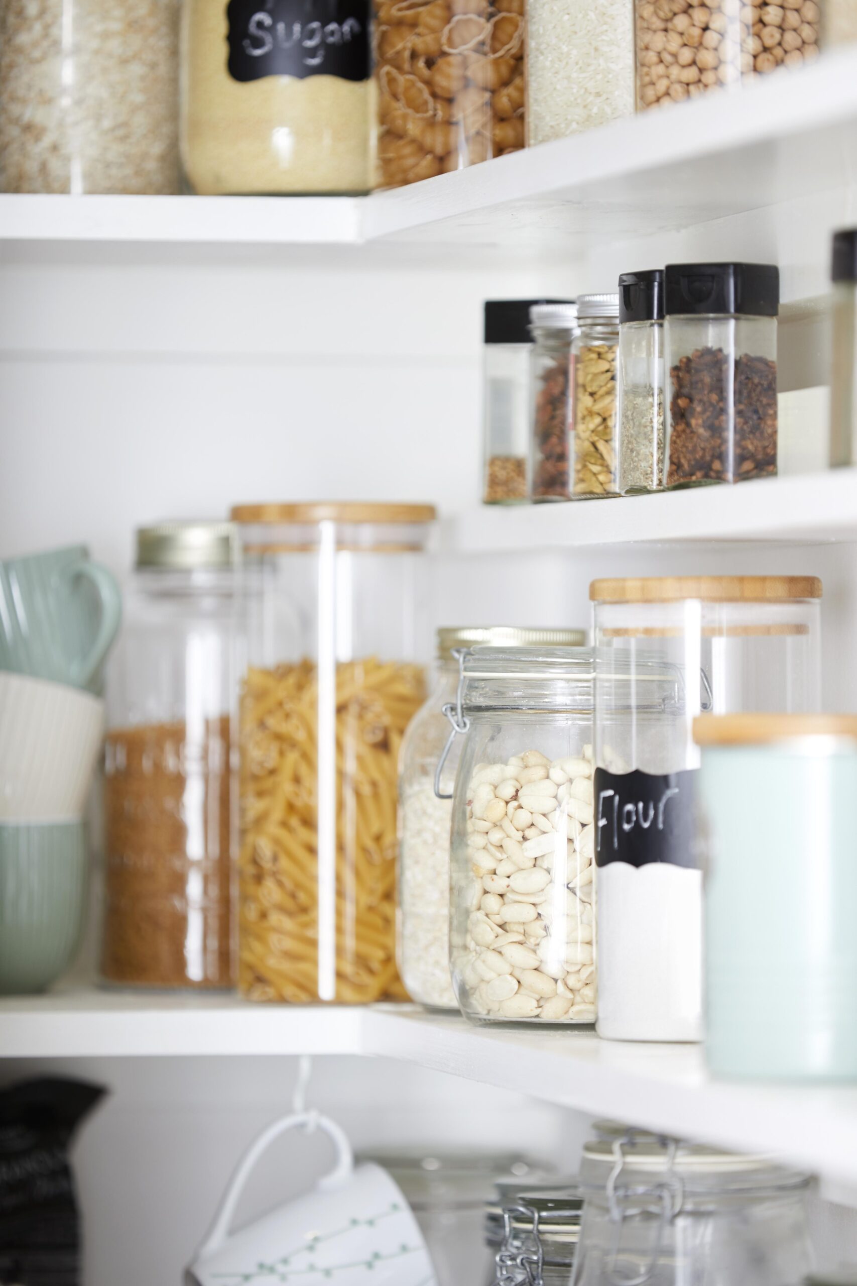 clutter free home
