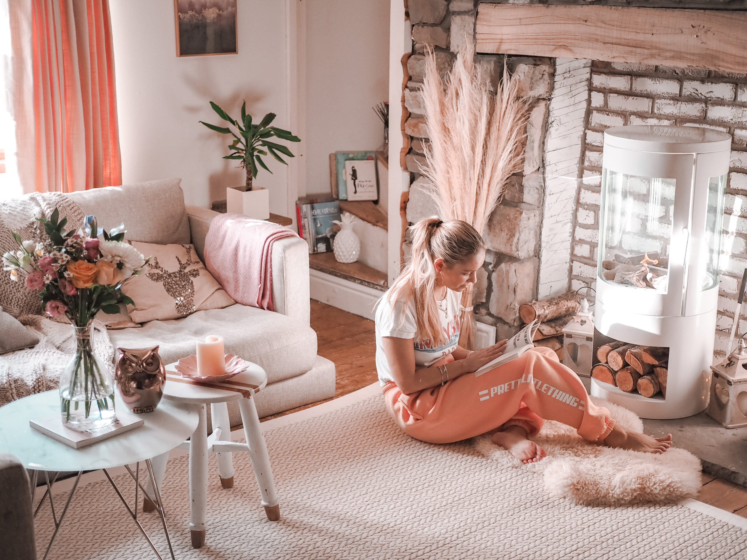 cosy living room fireplace